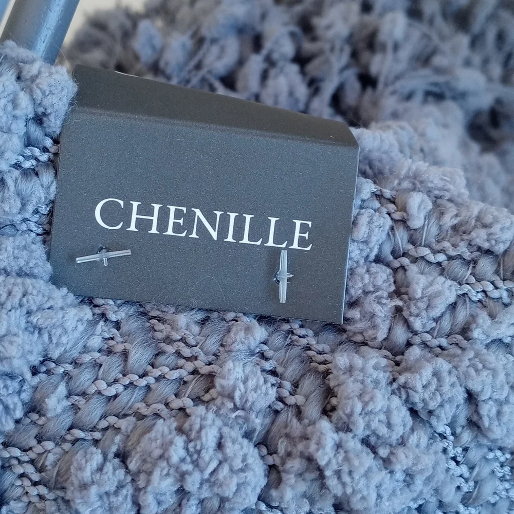 Vince Camuto Blue Grey Popcorn Chenille Fringed Throw Blanket 50